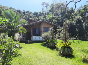 Chalé com cachoeira , próximo ao centro lumiar